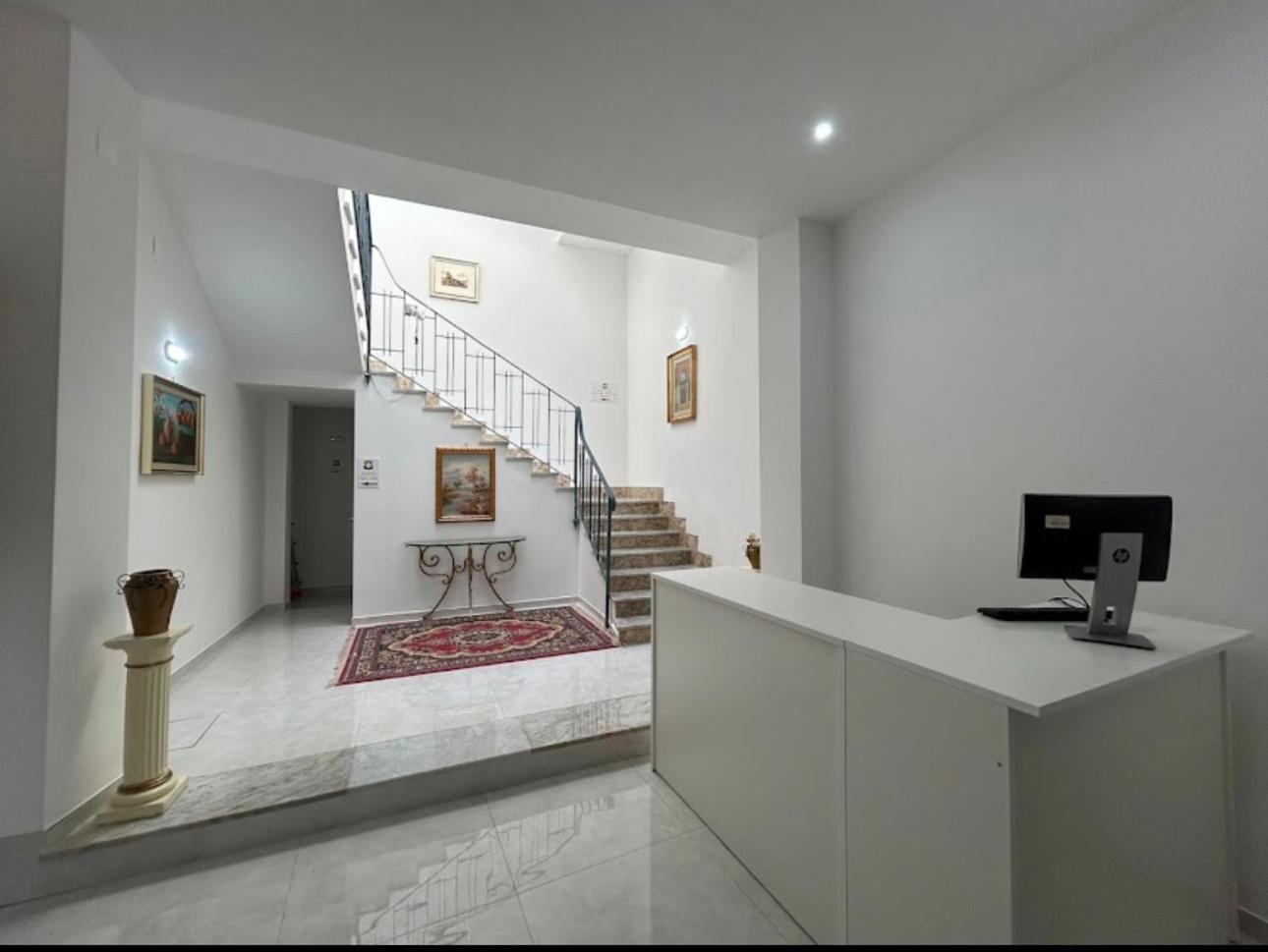 Готель Casa Ferrante Чинізі Екстер'єр фото